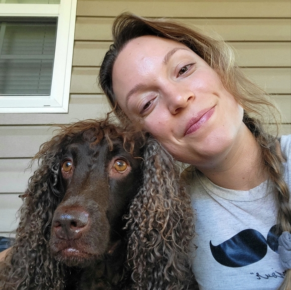 Meet your Posher, Bri - Picture 2 of 3